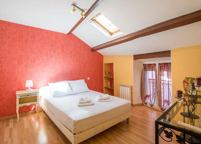 Maison Le Vieux 4pers Balcon Parking Gratuit شقة Creissels