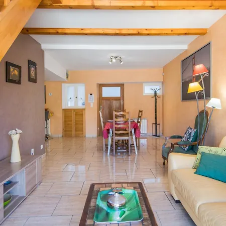 Maison Le Vieux 4pers Balcon Parking Gratuit Apartment Creissels